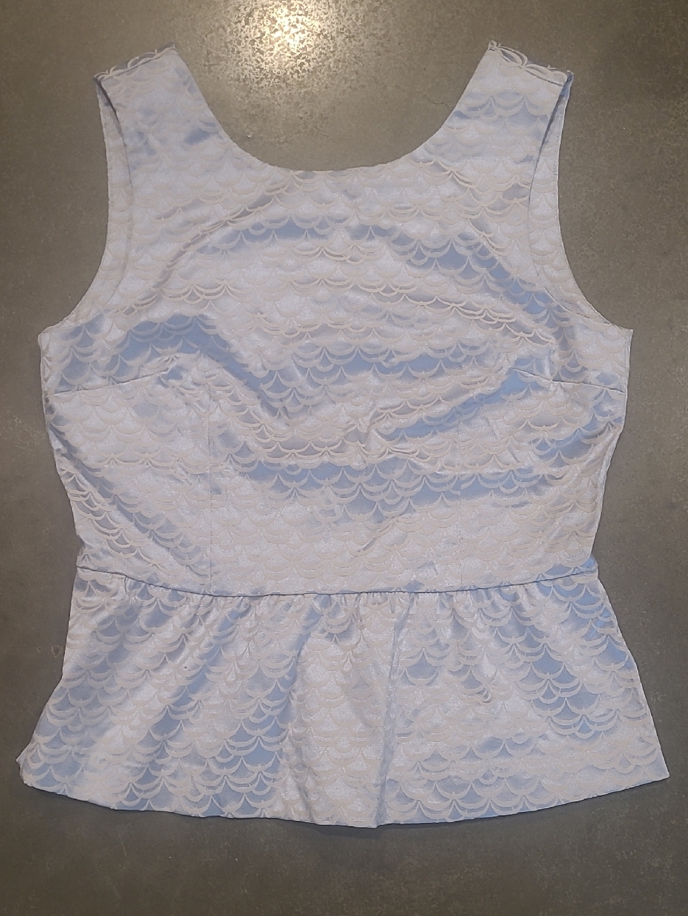 H&M METALLIC SCALLOP PATTERN SLEEVELESS PEPLUM TOP BLOUSE